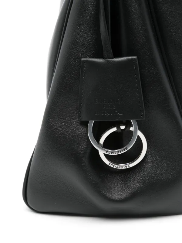 Balenciaga ロデオ ショルダーバッグ | ブラック | FARFETCH JP Balenciaga ロデオ ショルダーバッグ | ブラック | FARFETCH JP