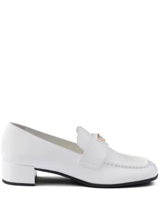 PRADA ブラックレザー ローファー