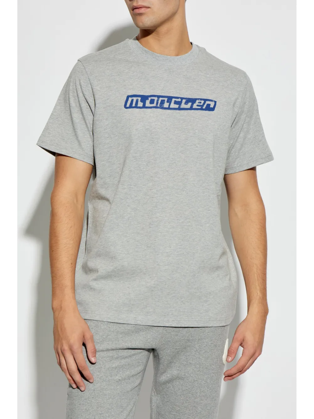 Moncler T-shirt met logoprint Grijs