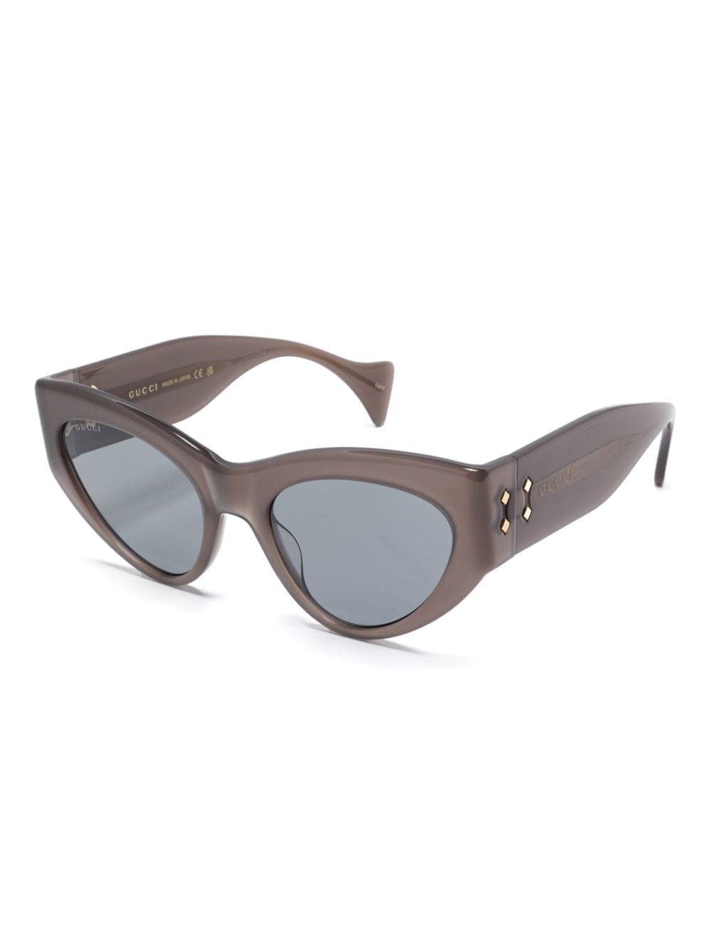 Shop Gucci Cat-eye Sunglasses In 灰色