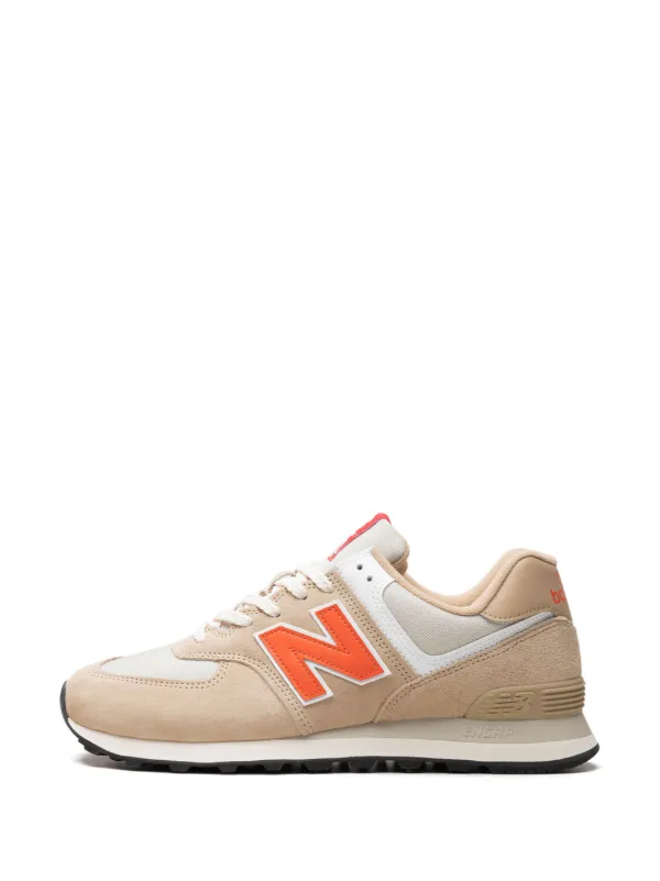 New Balance 574 “Bone/Orange” スニーカー | ニュートラル New Balance 574 “Bone/Orange” スニーカー | ニュートラル