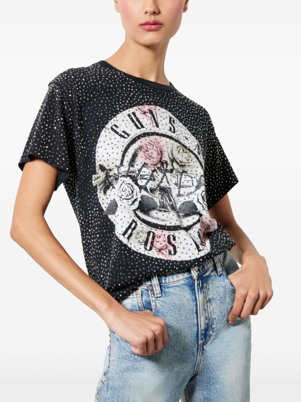 Shop Alice And Olivia Alvera T-shirt In Black