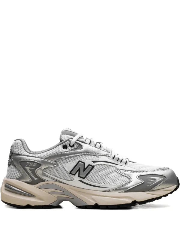 New Balance 725v1 “Metallic Silver/Slate Grey” スニーカー New Balance 725v1 “Metallic Silver/Slate Grey” スニーカー