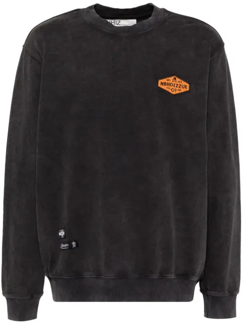 izzue logo-patch sweatshirt