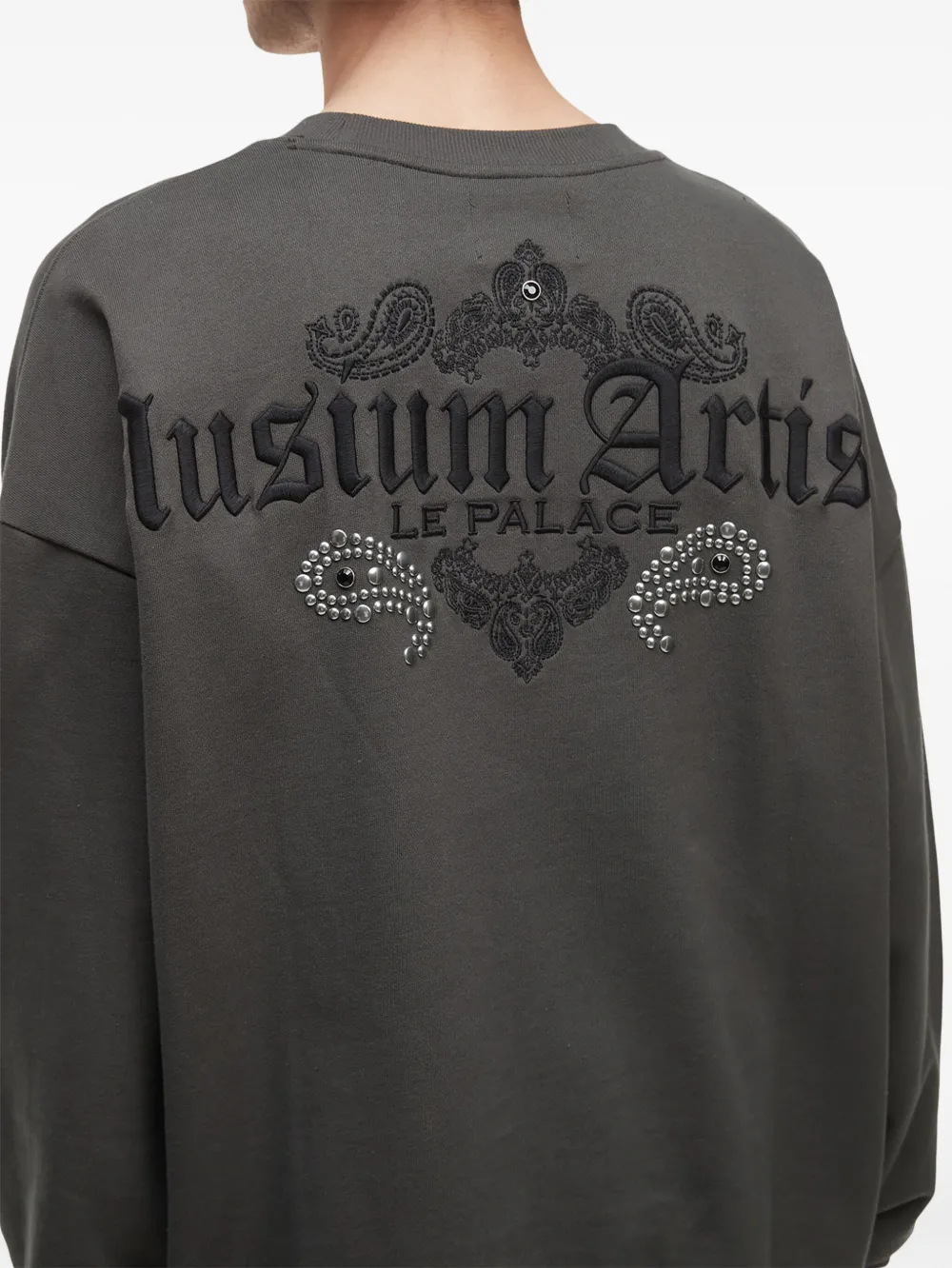 Musium Div. Sweater met logoprint Grijs