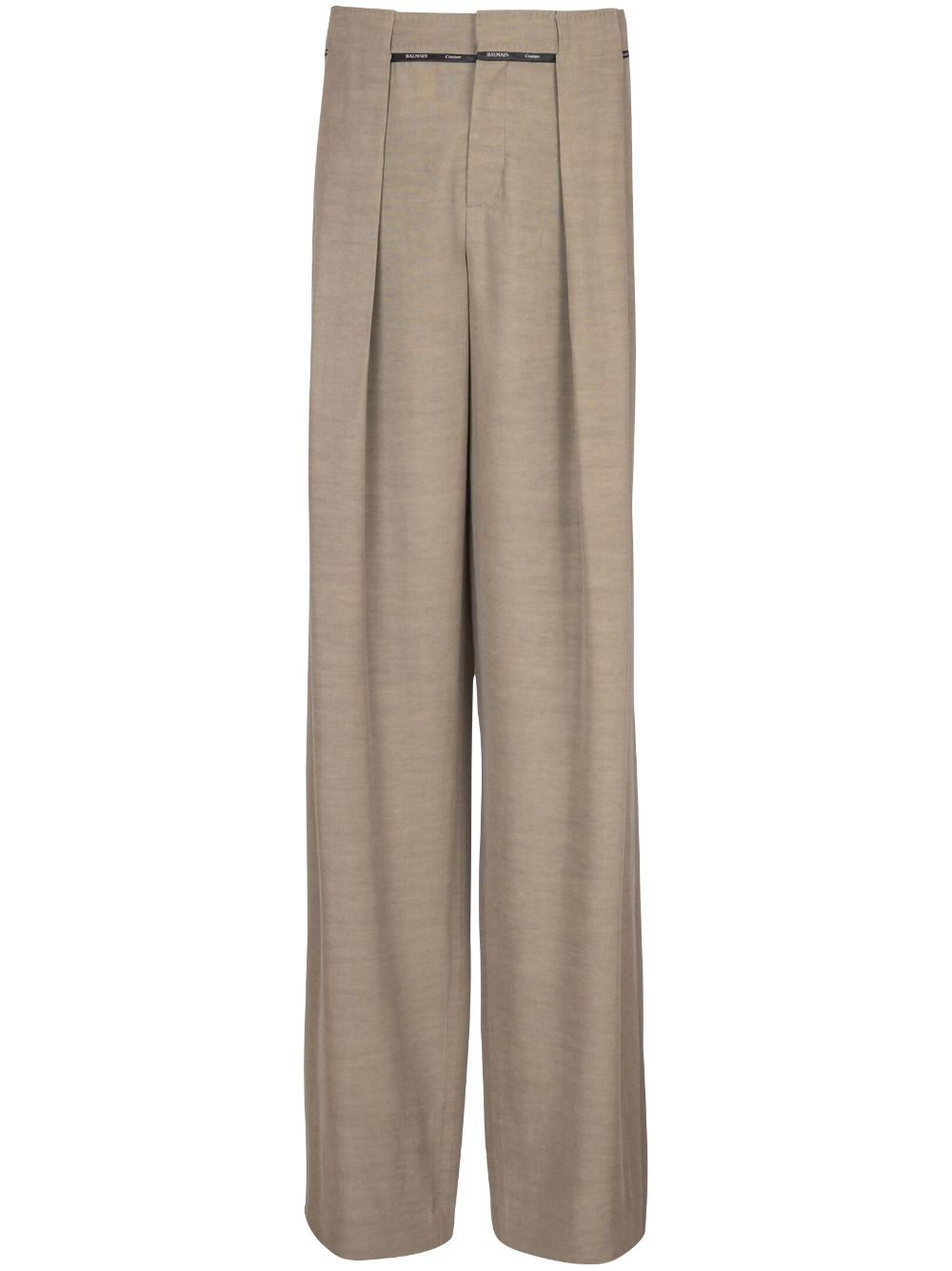 pleated trousers