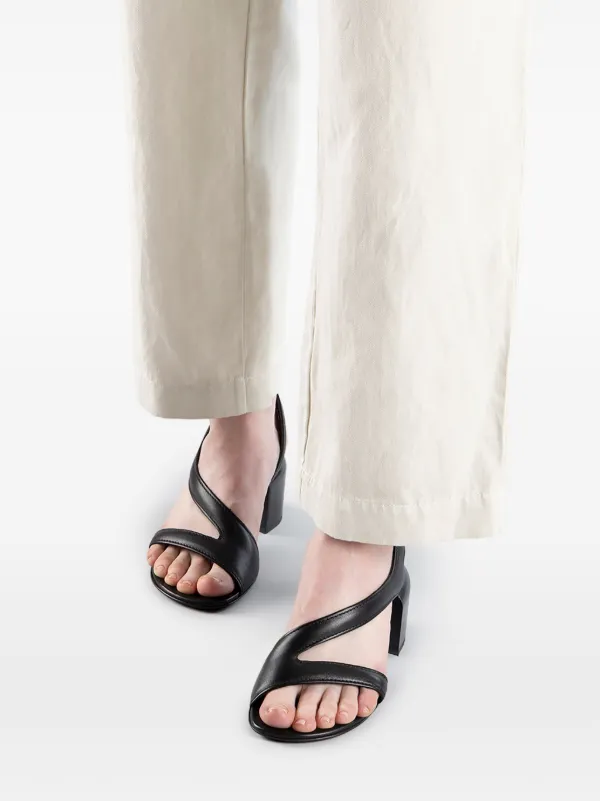 シューズ・サンダルその他 Officine Creative Sandals Black Officine Creative レザーサンダル | ブラック | FARFETCH JP