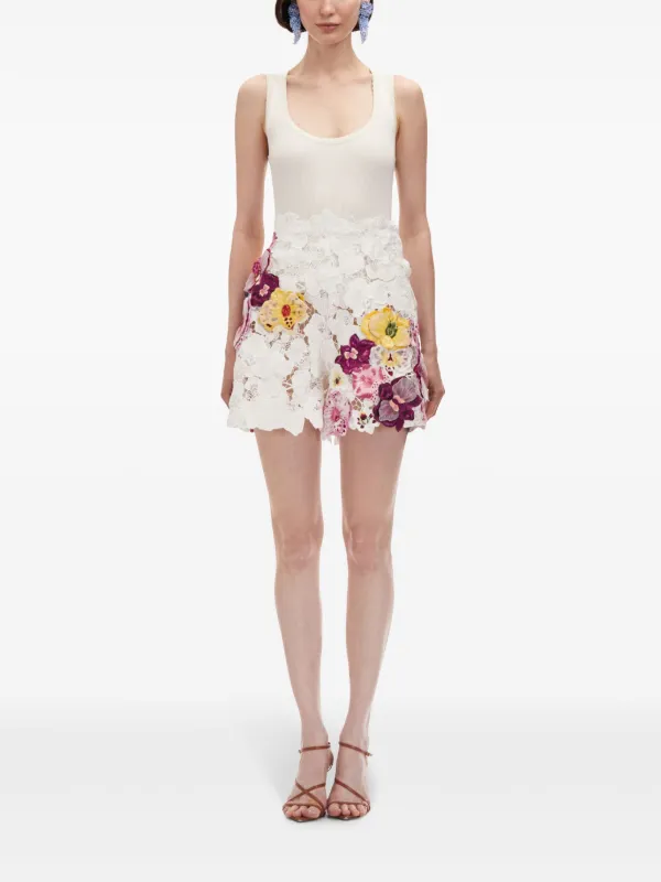 Oscar de La Renta Orchid Embroidered Guipure Women Shorts - White Oscar de La Renta Orchid Embroidered Guipure Women Shorts - White