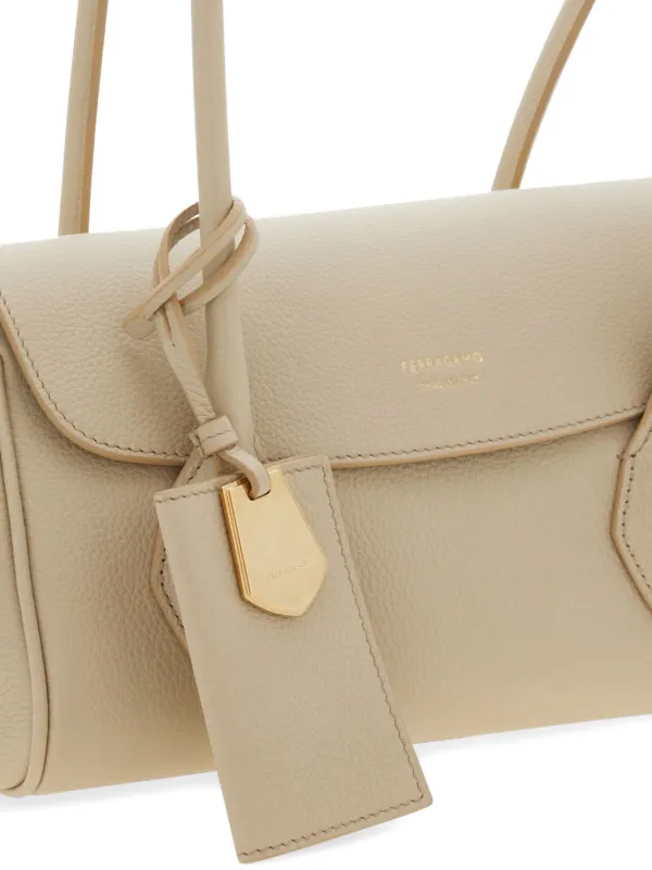 Ferragamo East/West ハンドバッグ | ニュートラル | FARFETCH JP