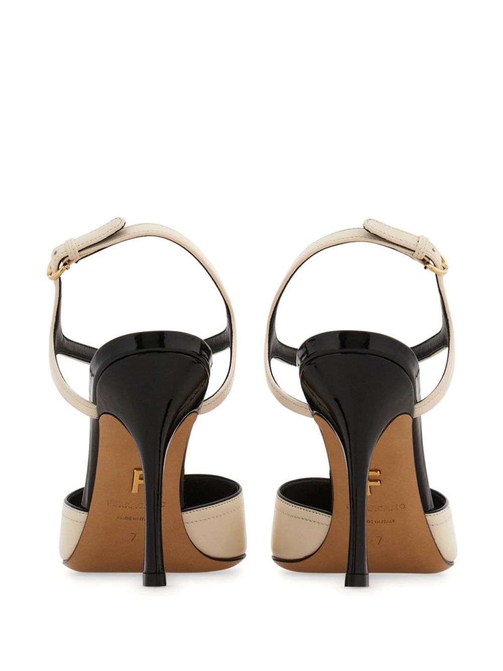 Ferragamo Pumps met contrasterend-inlay Beige