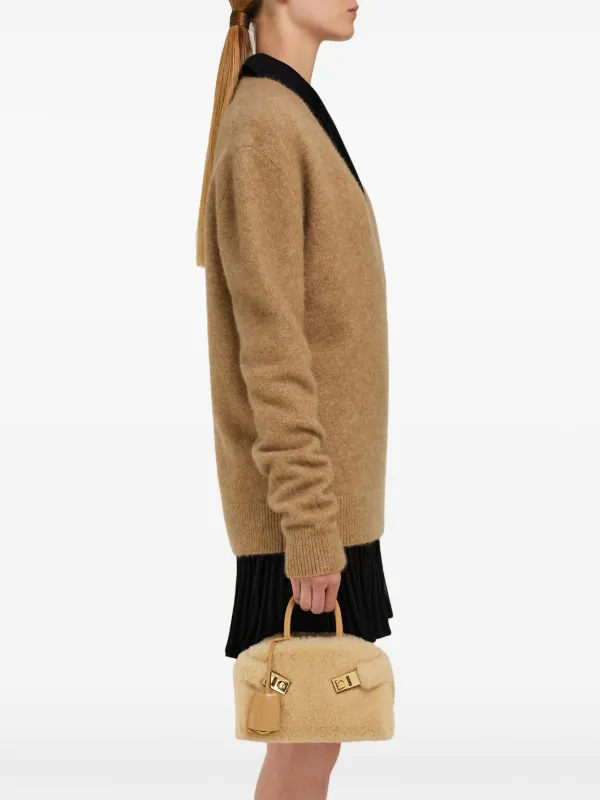 関税込【Ferragamo】ミニ ハグ トップハンドルバッグ ベージュ Ferragamo Hug Mini Bag | Neutrals | FARFETCH