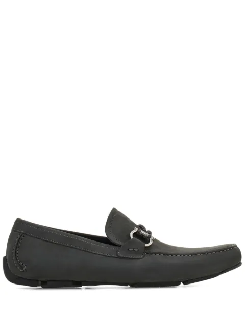 Ferragamo mocasines con placa de Gancini