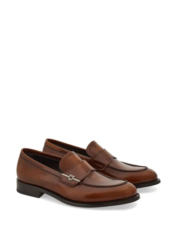 【極美品】Ferragamo ガンチーニ ブラウン ローファー 24.5㎝ Ferragamo ガンチーニ ローファー | ブラウン | FARFETCH JP