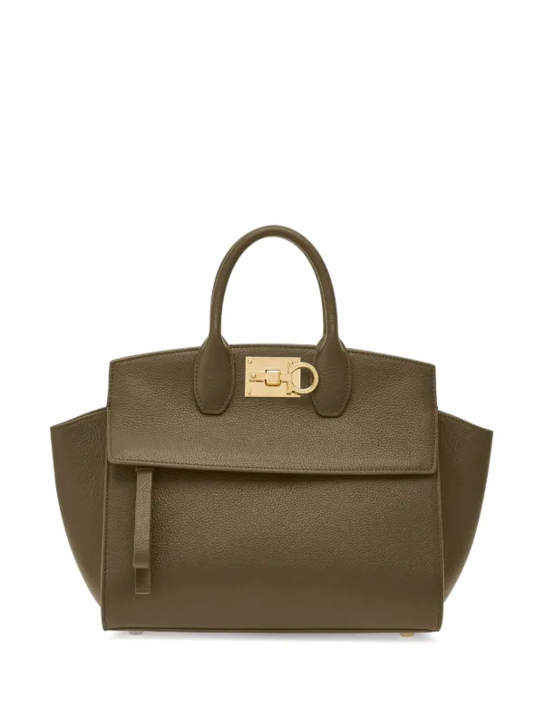 関税送料込み- SALVATORE FERRAGAMO STUDIO BAG (スモール) Ferragamo Small Studio Box Bag | Black | FARFETCH