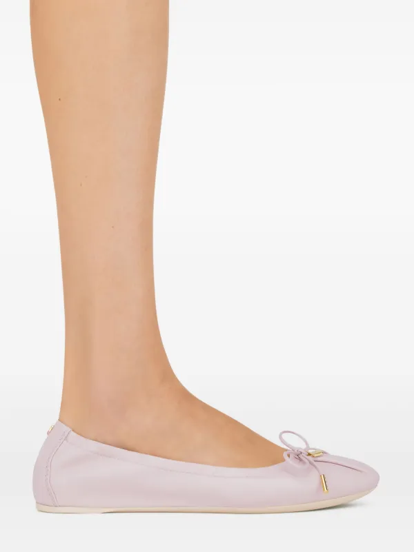 Ferragamo ピンク リボンバレエシューズ Ferragamo リボン バレエシューズ | ピンク | FARFETCH JP