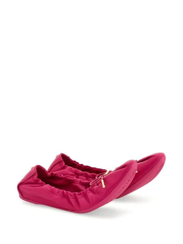 Ferragamo フラットシューズ レッド Ferragamo フラットシューズ | レッド | FARFETCH JP