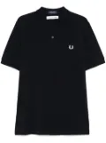 Comme Des Garçons Shirt x Fred Perry slogan-print polo shirt - Blue