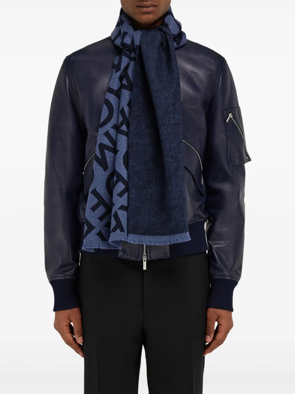 Ferragamo Omkeerbare sjaal met logo Blauw