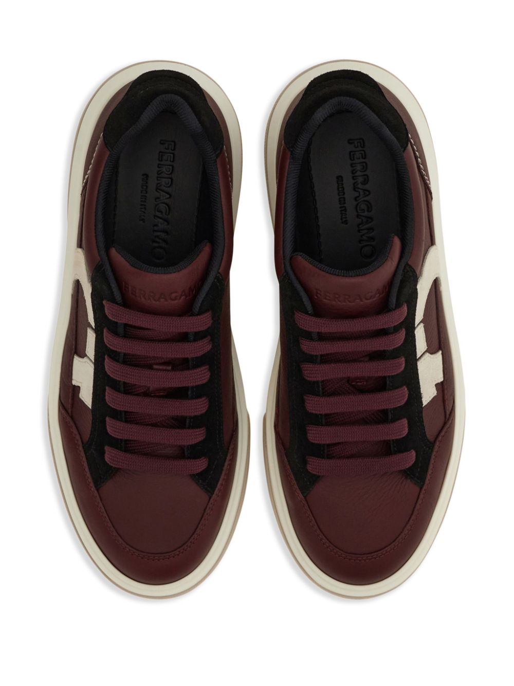 Ferragamo Sneakers met Gancini-applicatie Rood