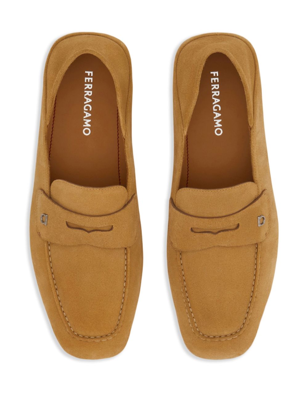 Ferragamo Loafers met Gancini-plakkaat Beige