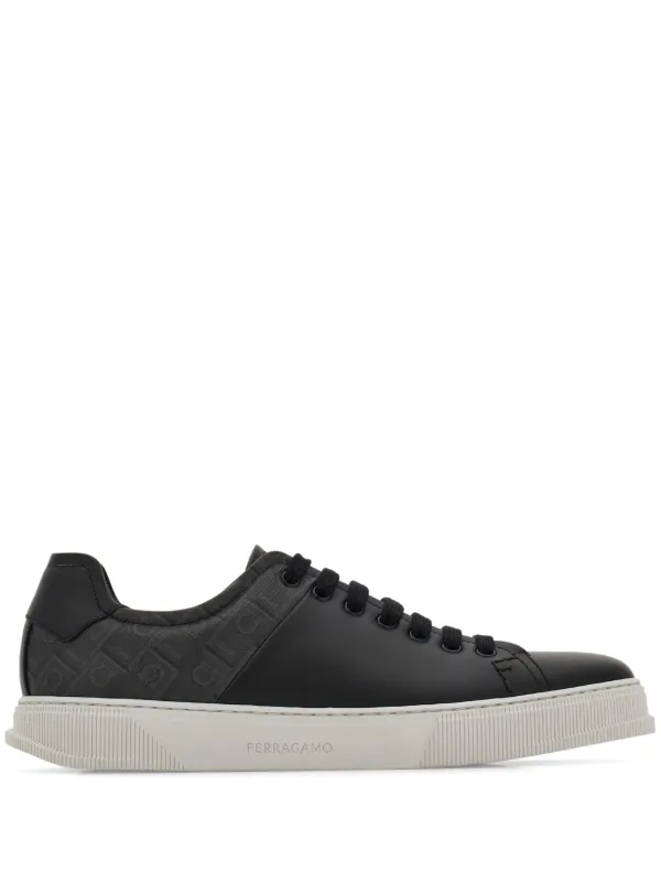 【関税込み】Ferragamo ローカットスニーカー 関税込み】Ferragamo ブラック Cosma ローカットスニーカー