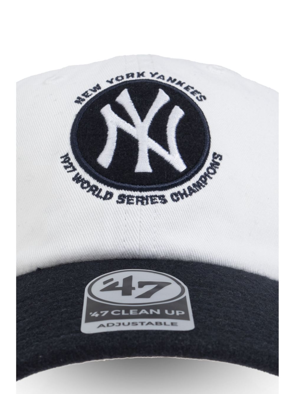 Sporty & Rich x Yankees Champions pet Wit