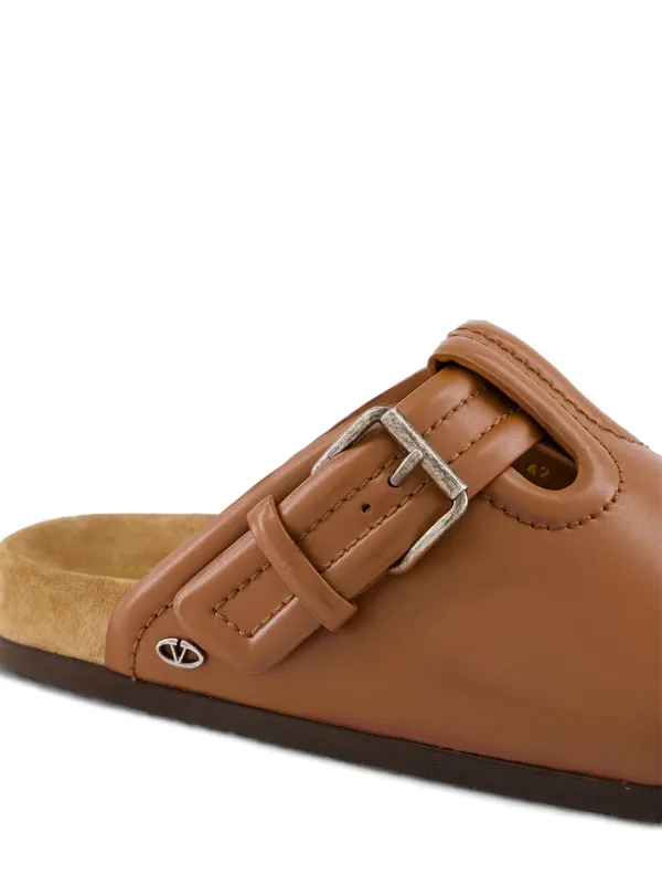 Valentino Garavani レザー スリッポン | ブラウン | FARFETCH JP