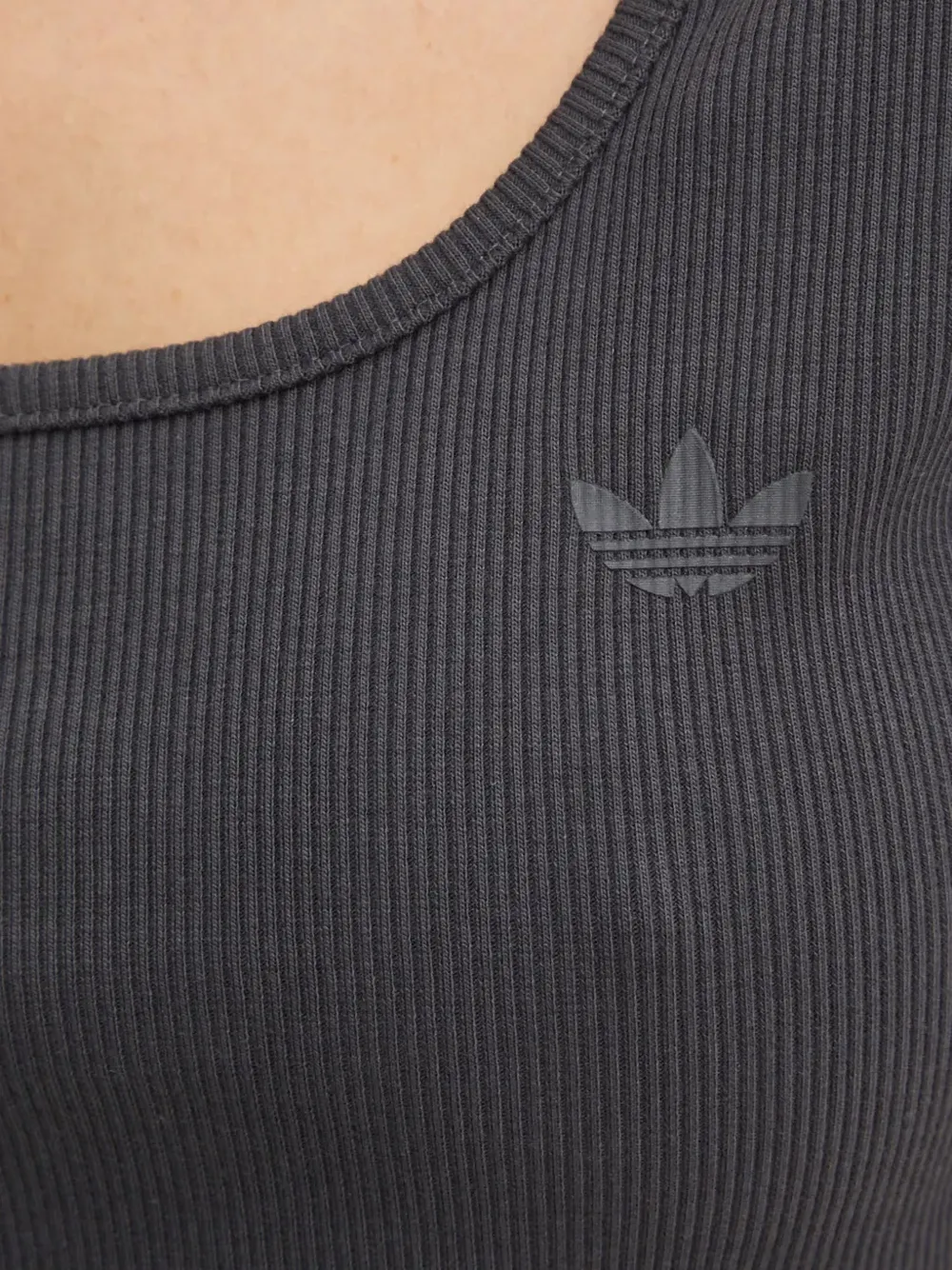 adidas T-shirt met ronde hals Grijs