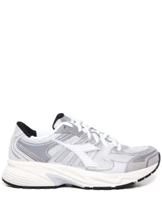 Diadora