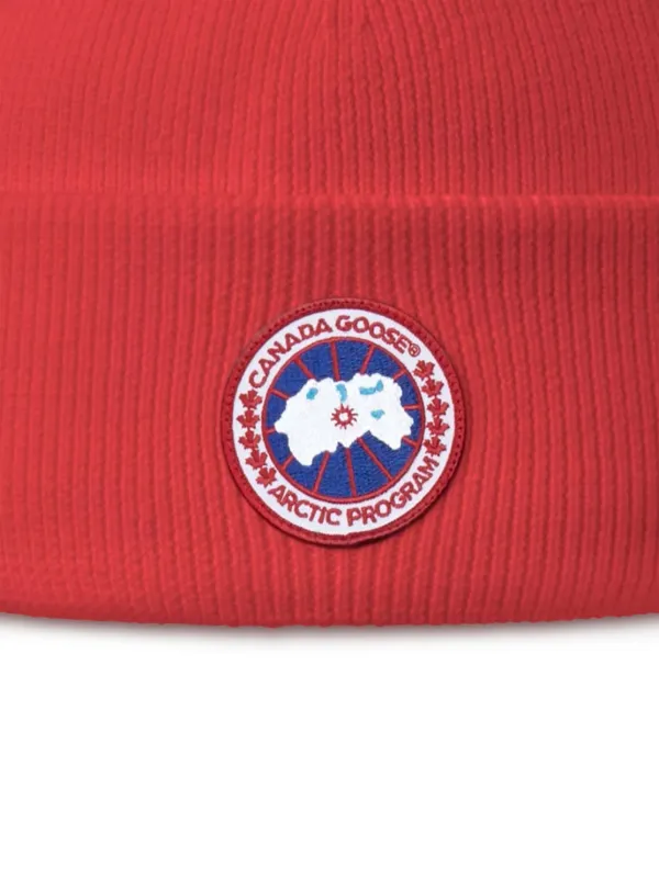 Canada Goose Kids logo-patch Beanie Hat | Red | FARFETCH display picture 1