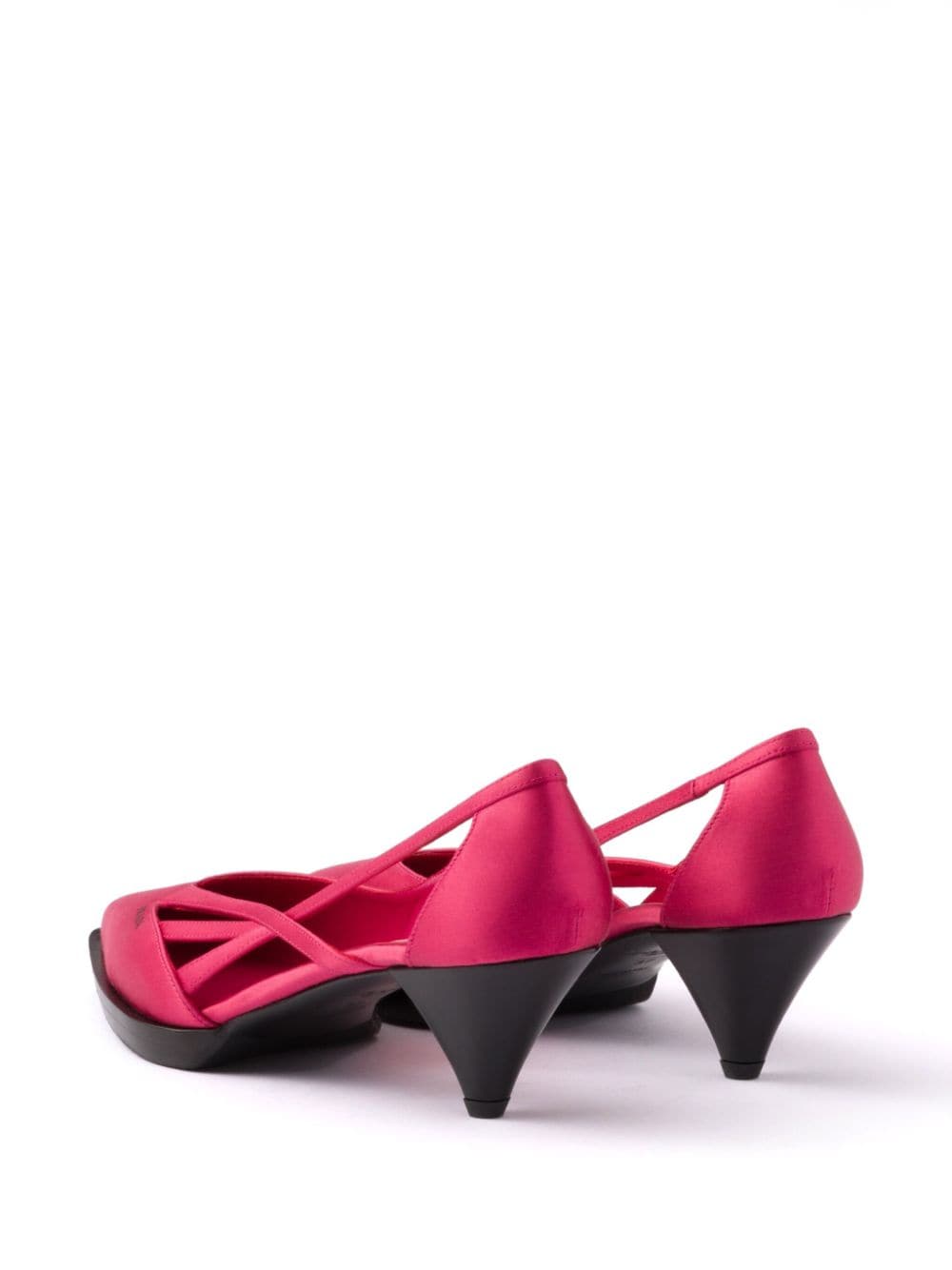 Prada 55 mm satijnen pumps met uitgesneden details Roze