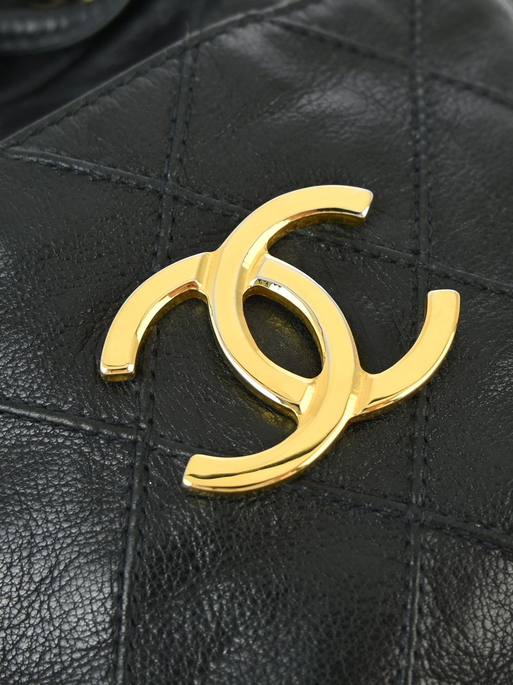 CHANEL 1985-1990 CC bucket bag Women