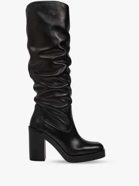 Stuart Weitzman Bota Bethenny com salto 80mm