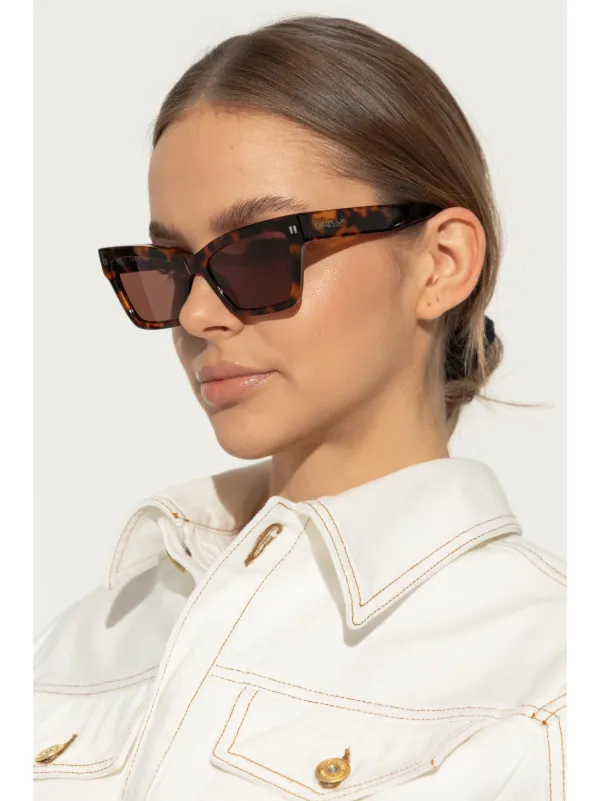 【送料&関税込】Off-White Cincinnati Sunglasses - Unisex Off-White Cincinnati OERI110 1007 Sunglasses - US