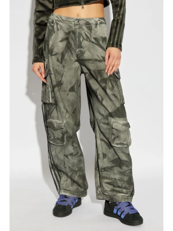 Adidas camouflage print Cargo Trousers Green FARFETCH AO