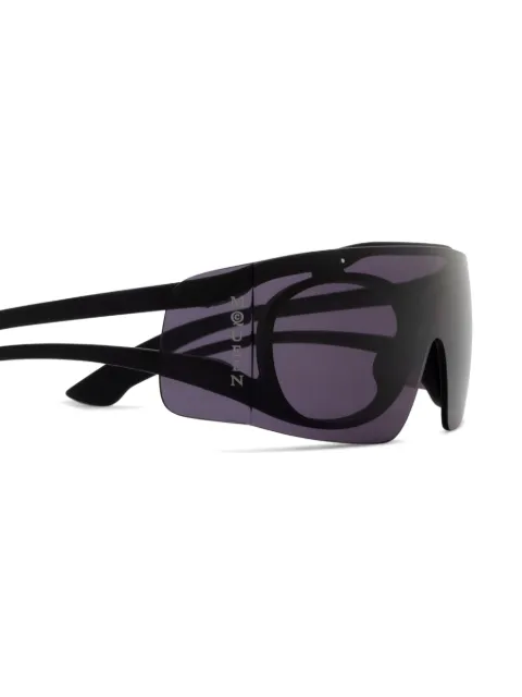 Alexander McQueen Eyewear logo-print sunglasses AM0489S001 - 2