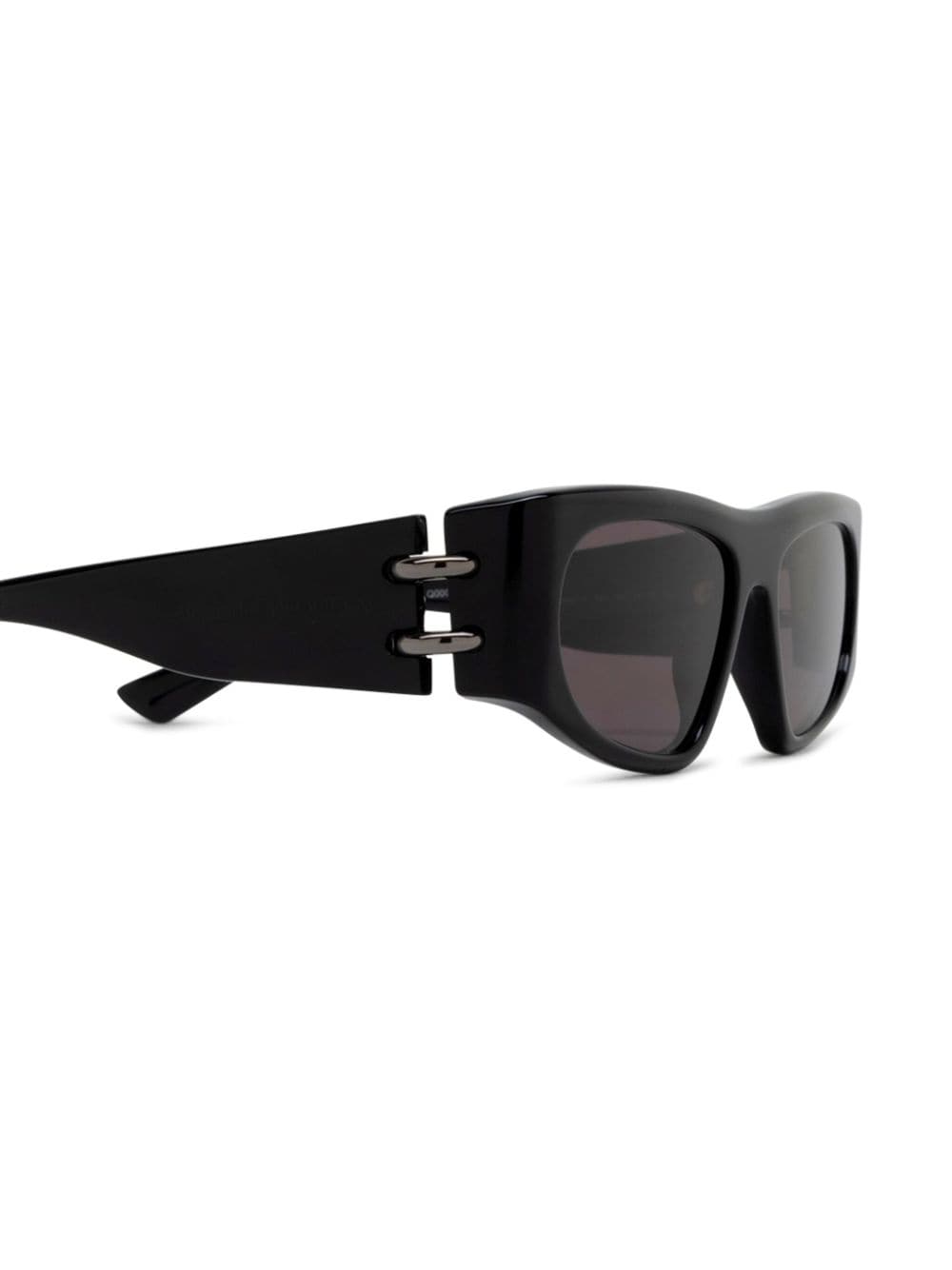 Shop Alexander Mcqueen Square-frame Sunglasses In 黑色