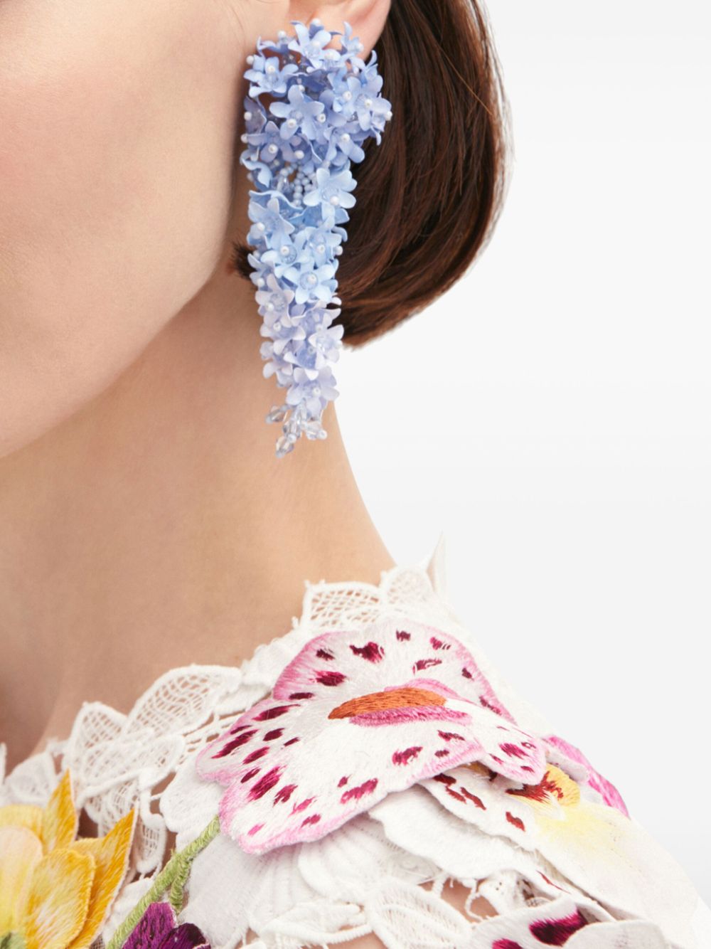 Oscar de la Renta Cascading Flower clip-on earrings - Blue