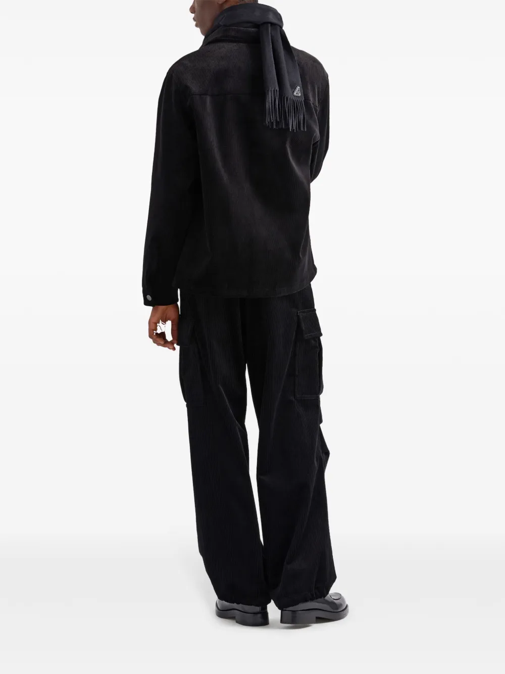 Prada Ribfluwelen broek met toelopende pijpen en email Zwart