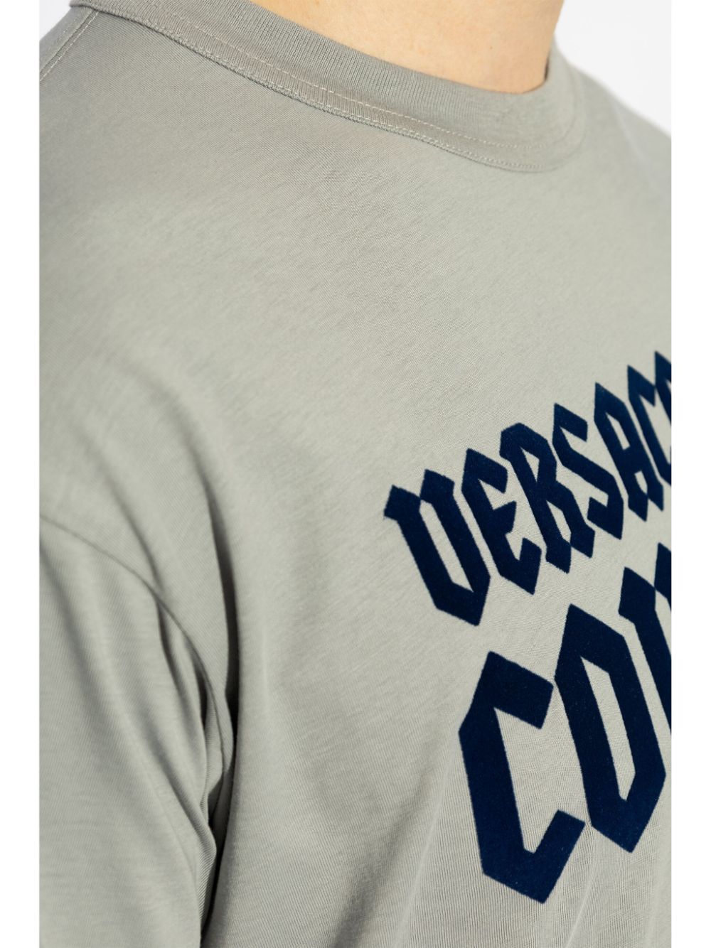 Shop Versace Jeans Couture Logo-print T-shirt In Grey