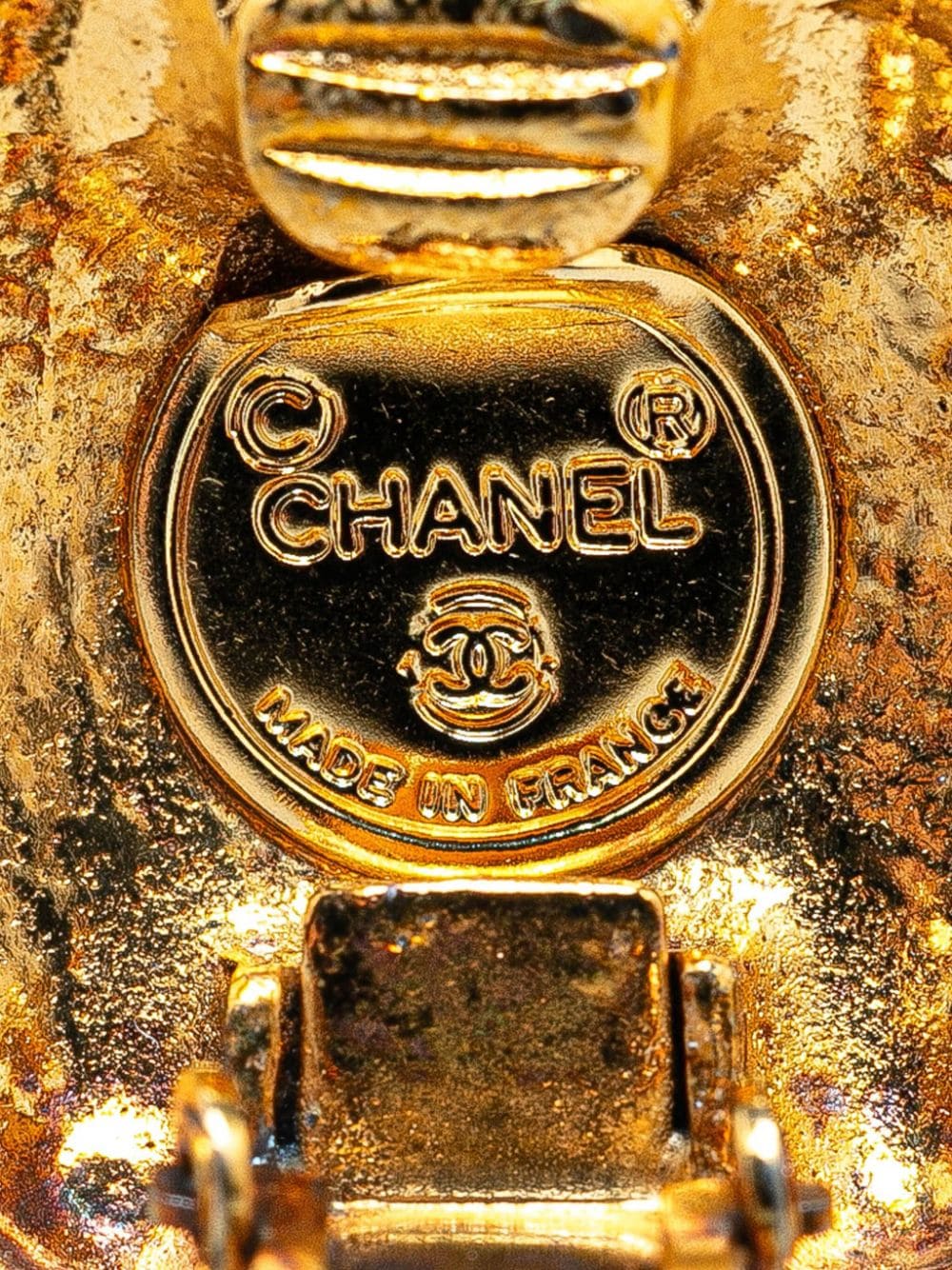 CHANEL Pre-Owned 1970-1980 Gold Plated CC Clip On costume earrings - Goud