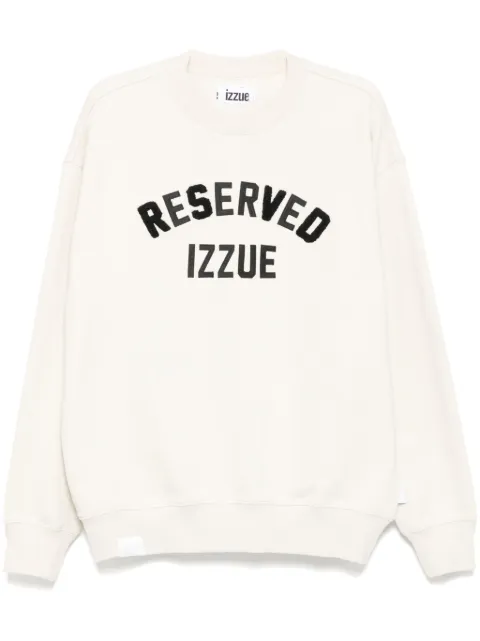 izzue sudadera con logo entrelazado
