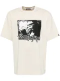 A BATHING APE® graphic print t-shirt - Neutrals