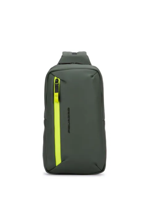 PIQUADRO mochila con logo en relieve