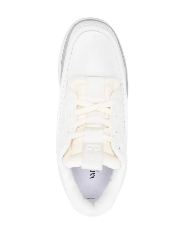Valentino Garavani レザースニーカー | ホワイト | FARFETCH JP