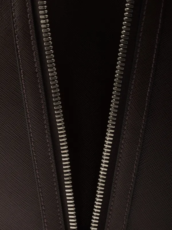 Prada サフィアーノ レザーダッフルバッグ | ブラウン | FARFETCH JP