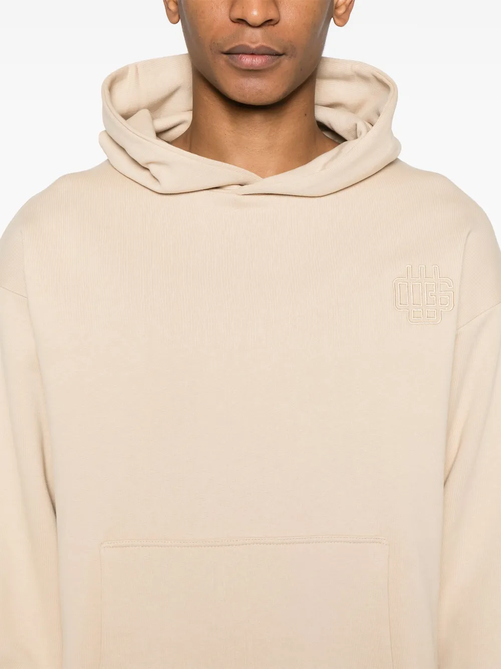 Garment workshop Gelaagde hoodie met geborduurd logo Beige