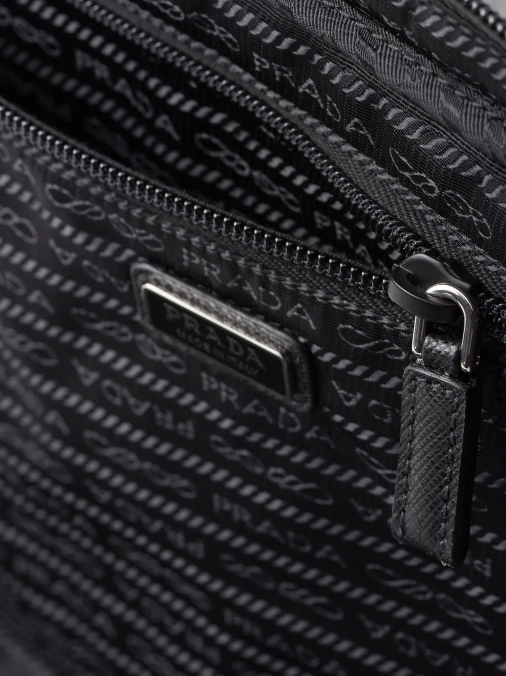 Prada Re-Nylon grote toilettas Zwart