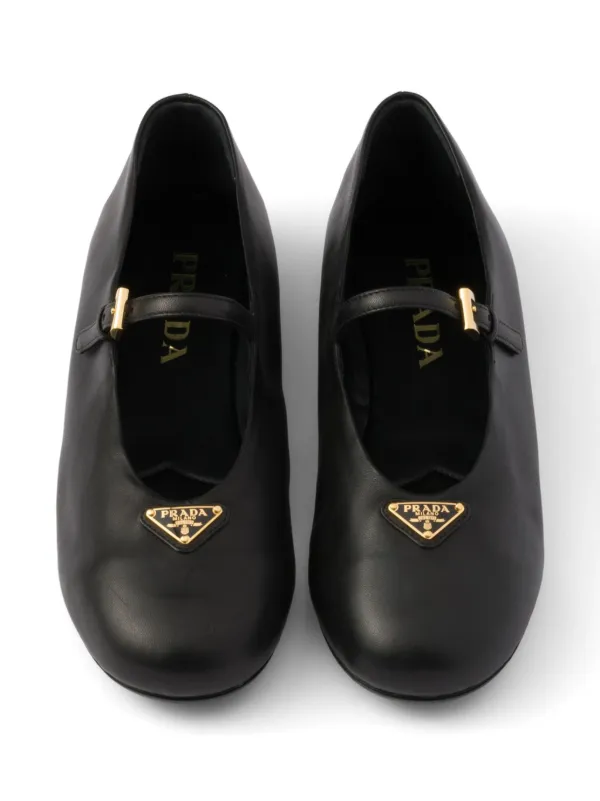 送料無料 いくらから ブラック | フラットシューズ ロゴ Prada | JP FARFETCH 靴