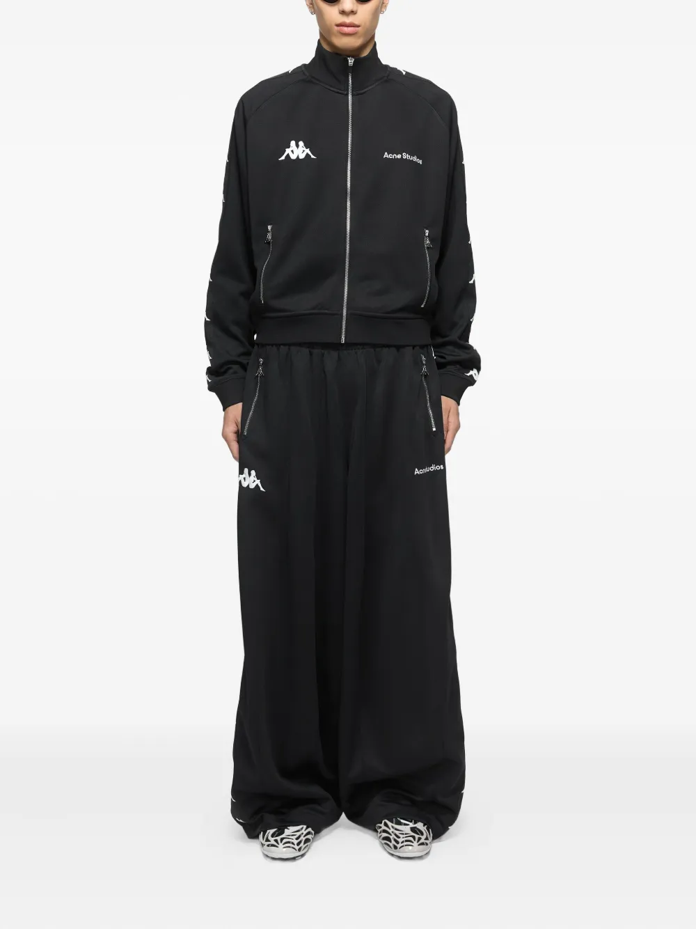 Acne Studios Lockere Hose mit Logo-Print | Marlenehosen | Image 2